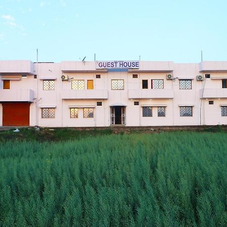 Oyo Nalanda Guest House Esterno foto